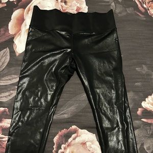 Knix x Papaya sculpt legging